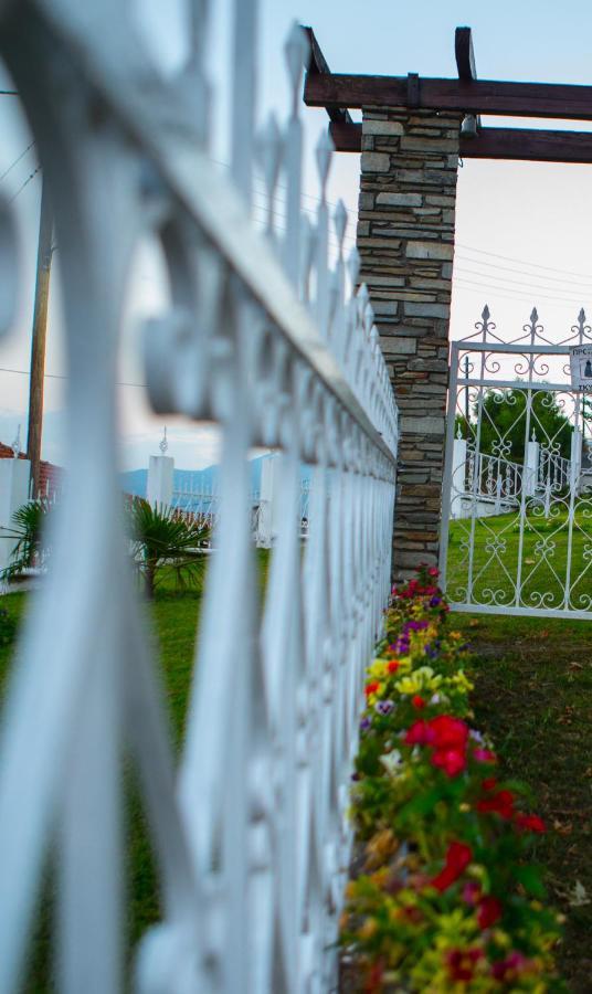 Villa Paradisos Likostomon Kültér fotó